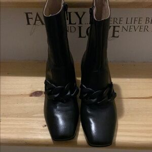 NeroGiardini Black Leather Elegant Ankle Boots